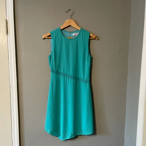 Elizabeth‎ and James Silk Dress - Picture 1 of 6